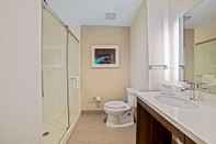 In-room Bathroom Extended Stay America Premier Suites Greenville Woodruff Rd