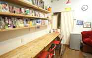 Common Space 4 Kobe Net Cafe & Rental Space Nayuta - Hostel