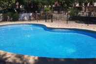 Swimming Pool Hotel La Alberquilla