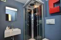 Toilet Kamar IzzHome Loft 84