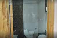 In-room Bathroom Hotel Shree Palace