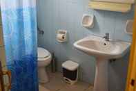 In-room Bathroom Sleepery Studio Levante Near the Sea