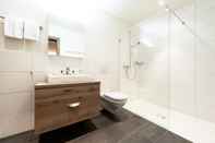 In-room Bathroom Hotel & Cafe Rubus