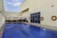 Swimming Pool Citymax Hotel Ras Al Khaimah