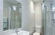 Toilet Kamar 6 Springfield View