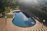 Swimming Pool Villa Emy