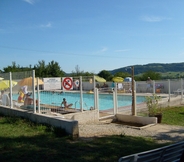 Swimming Pool 2 Camping Les Chenes Clairs