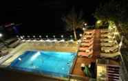 Swimming Pool 2 Ucem Hotel