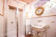 Toilet Kamar B&B Antica Gabella