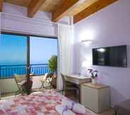 Bedroom 4 Villa Paradise Resort