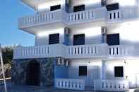 Exterior Creta Star Apartments