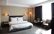 Bedroom 2 Lifu Hotel - Huang Pu Road Run Du