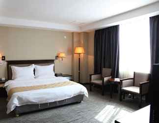 Bedroom 2 Lifu Hotel - Huang Pu Road Run Du