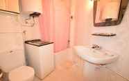 Toilet Kamar 7 Apartamento Coral 26