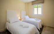 Bedroom 6 Luxurious and Spacious, 3 bedroom apartment ZA16