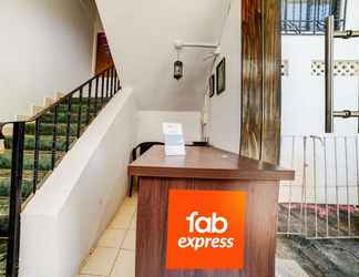 Lobi 2 FabHotel Casa Paradise Premium Suites