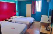 Bedroom 4 Life Yajo Hotel