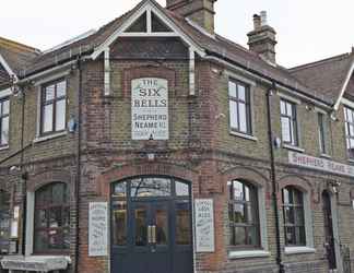 Exterior 2 The Six Bells