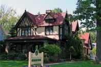 ภายนอกอาคาร The Victorian Tudor Inn