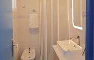 In-room Bathroom 3 Apartamento Azul Boliches en Fuengirola