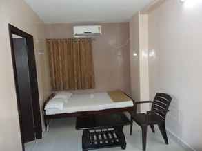 Bedroom 4 Dwaraka Inn