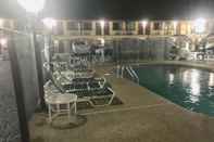 Swimming Pool Inn At Mexia