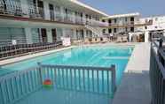 Swimming Pool 3 Ivan Hoe Motel