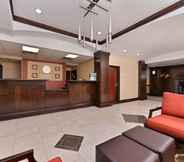 Lobby 3 Comfort Inn & Suites