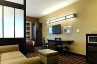 Common Space Microtel Inn & Suites by Wyndham Perry