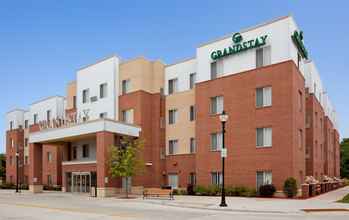 Exterior 4 Grandstay Residential Suites Hotel - Sheboygan