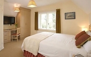 Bedroom 6 Manston Guest House