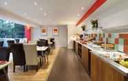 Restaurant 2 Ramada by Wyndham Hounslow - Heathrow East