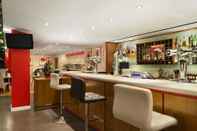 Bar, Cafe and Lounge Ramada by Wyndham Hounslow - Heathrow East