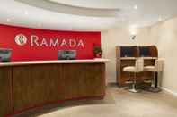 Lobby Ramada by Wyndham Hounslow - Heathrow East