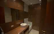 Toilet Kamar 3 Garden Hotel