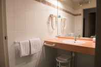 In-room Bathroom Hotel de Jouvence