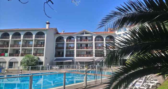 Kolam Renang Hotel Residence Anglet Biarritz - Parme