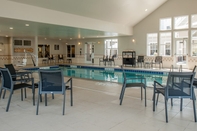 Swimming Pool Residence Inn Providence Coventry