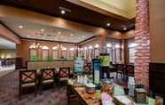 Restoran 3 Hilton Garden Inn Granbury