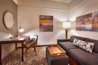 Common Space Springhill Suites by Marriott Thatcher