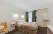 Bedroom 4 Alexander Motor Inn & Apartments
