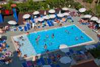 Swimming Pool Hotel Caesar Palace