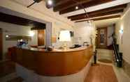 Lobi 4 Hotel Iris Venice