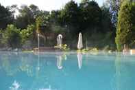 Swimming Pool Le Moulin Du Roc