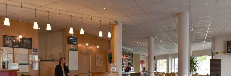 Lobi B&B HOTEL Maubeuge Gare