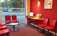 Functional Hall 6 B&B HOTEL Maubeuge Gare