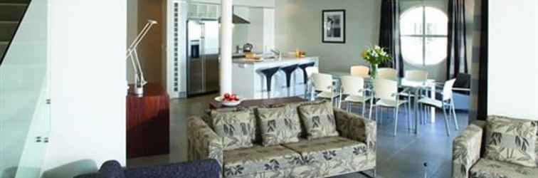 Lobi The Waterfront Suites - Heritage Collection