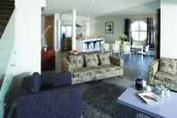 Lobi The Waterfront Suites - Heritage Collection