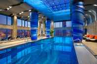 Swimming Pool Grand Kempinski Hotel Shanghai
