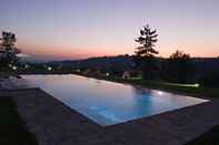 Swimming Pool Relais La Torre